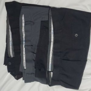 Hagger 42x30 classic Fit Dress Pants. 3 Pairs; 2 black 1 gray.